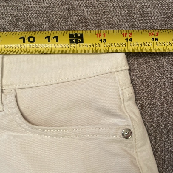 NWT $44 Lauren Conrad White Cuffed Shorts HIGH RISE - Picture 9 of 14